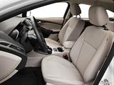  Front seats from Drivers Side photo